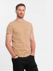 Męski bawełniany t-shirt z nadrukiem na kieszonce Ombre Streetstyle – piaskowy V6 - Rozmiar: S. Pomarańczowe t-shirty męskie Ombre Clothing, m, bez wzorów, z bawełny, bez kołnierzyka, bez ramiączek. W wyprzedaży za 24.99 zł.