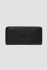 CALVIN KLEIN Czarny damski portfel na zamek. Czarne portfele damskie Calvin Klein, ze skóry ekologicznej. W wyprzedaży za 239.99 zł.