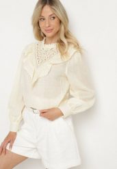 Żółta Bawełniana Bluzka z Ażurowym Haftem i Falbaną Przy Dekolcie Neveine. Żółte bluzki damskie Born2be, m, w ażurowe wzory, z bawełny, boho, bez kołnierzyka, bez ramiączek. Za 44.99 zł.