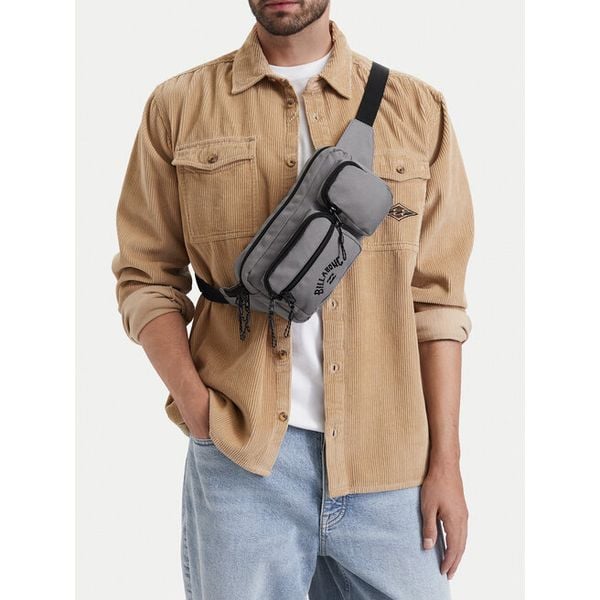 Nerka Billabong. Szare saszetki i nerki męskie Billabong, bez wzorów. Za 49.99 zł.