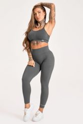 Legginsy fitness damskie Gym Glamour push up 2.0. Brązowe legginsy damskie GYM GLAMOUR, bez wzorów, z materiału. Za 169.99 zł.
