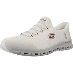 Buty SKECHERS SLIP-INS GLIDE STEP VIBEY Biały. Białe obuwie trekkingowe damskie Skechers, z tkaniny, bez zapięcia. Za 391.99 zł.