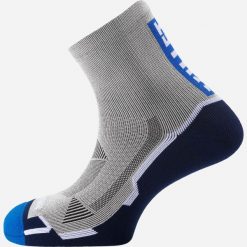 Skarpety do biegania w terenie Millet Intense Crew Socks Szary. Niebieskie skarpetki damskie Millet, bez wzorów, z tkaniny. Za 89.00 zł.
