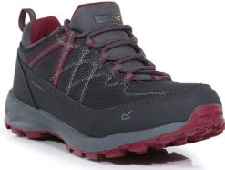 Buty trekkingowe dla kobiet Regatta SAMARIS LOW. Czerwone obuwie trekkingowe damskie Regatta, z gumy, bez zapięcia. Za 239.99 zł.