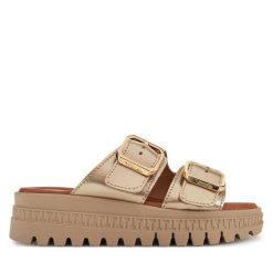 Klapki Tamaris. Żółte klapki damskie Tamaris, bez wzorów, bez obcasa, bez zapięcia. Za 289.99 zł.