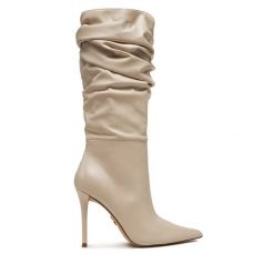 Kozaki Steve Madden. Kozaki damskie Steve Madden, bez wzorów, bez obcasa, na szpilce, bez zapięcia. Za 669.99 zł.