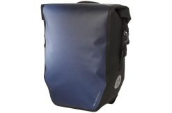 Torba rowerowa wodoodporna, Large, z kieszenią na laptopa, niebieska. Niebieskie torby na laptopa damskie AGU, bez wzorów, z materiału. Za 345.15 zł.