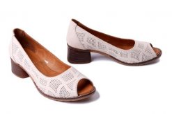 ARTIKER RELAKS 56C0655 beżowy, sandały damskie. Brązowe sandały damskie Artiker Relaks, bez wzorów, ze skóry, bez obcasa, na obcasie, bez zapięcia. Za 249.90 zł.