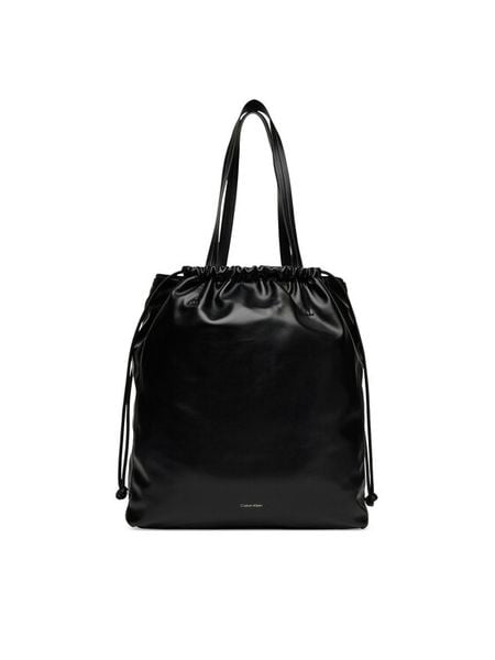 Calvin Klein Torebka Drawstring Tote LV04K3159G Czarny. Czarne torebki do ręki damskie Calvin Klein, bez wzorów, ze skóry, bez dodatków. Za 359.99 zł.