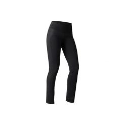 Legginsy Regular Gym & Pilates 560 damskie. Czarne legginsy damskie DOMYOS, bez wzorów, z bawełny. W wyprzedaży za 39.99 zł.