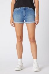 WRANGLER BOYFRIEND DAMSKIE SZORTY JEANSOWE MID BLUE W22KJX31A 112127817. Niebieskie szorty damskie Wrangler, bez wzorów, z jeansu. Za 149.99 zł.