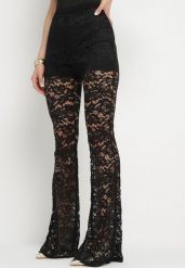 Czarne Spodnie Koronkowe Dzwony Ovirana. Czarne spodnie materiałowe damskie Born2be, bez wzorów, z jeansu, eleganckie, z podwyższonym stanem. Za 109.99 zł.