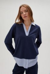Bluza z kołnierzykiem granatowa. Bluzy damskie MOODO, l, bez wzorów, z bawełny, bez ramiączek, bez kaptura. W wyprzedaży za 59.99 zł.