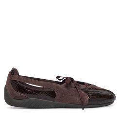 Baleriny Puma. Brązowe balerinki damskie Puma, bez wzorów, bez obcasa, bez zapięcia. Za 399.99 zł.