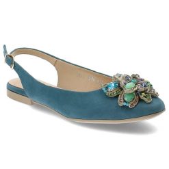 Turkusowe Sandały Armodo Eleganckie Obuwie Damskie. Niebieskie sandały damskie Armodo, z aplikacjami, z weluru, bez obcasa, na płaskiej podeszwie, bez zapięcia. Za 489.00 zł.