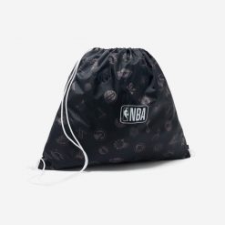 Plecak do koszykówki NBA 12 L na sznurki. Plecaki męskie KIPSTA, bez wzorów, sportowe. Za 22.49 zł.