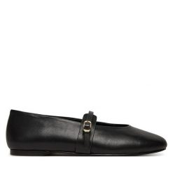 Baleriny Steve Madden. Czarne balerinki damskie Steve Madden, bez wzorów, bez obcasa, bez zapięcia. Za 319.99 zł.