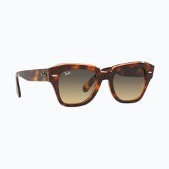 Okulary przeciwsłoneczne Ray-Ban State Street. Brązowe okulary przeciwsłoneczne damskie Ray-Ban. Za 639.99 zł.
