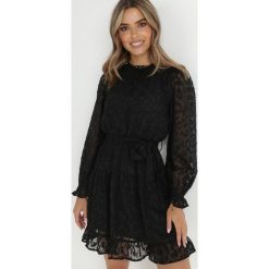 Czarna Sukienka Koronkowa Wiązana w Pasie Mova. Czarne sukienki damskie Born2be, l, bez wzorów, z koronki, bez kołnierzyka, bez ramiączek, mini. Za 139.99 zł.