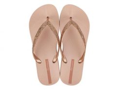 Klapki damskie Ipanema Anatomica Lolita. Brązowe klapki damskie Ipanema, na lato, bez wzorów, z gumy, eleganckie, bez obcasa, bez zapięcia. Za 131.35 zł.