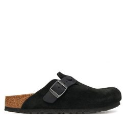 Klapki Birkenstock. Czarne klapki damskie Birkenstock, bez wzorów, bez obcasa, bez zapięcia. Za 519.99 zł.