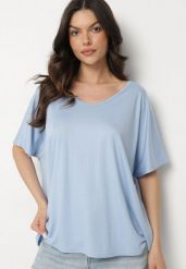 Jasnoniebieski T-shirt z Wiskozą o Kroju Nietoperza Liosma. Niebieskie t-shirty damskie Born2be, bez wzorów, z jeansu, klasyczne, bez kołnierzyka, bez ramiączek. Za 64.99 zł.