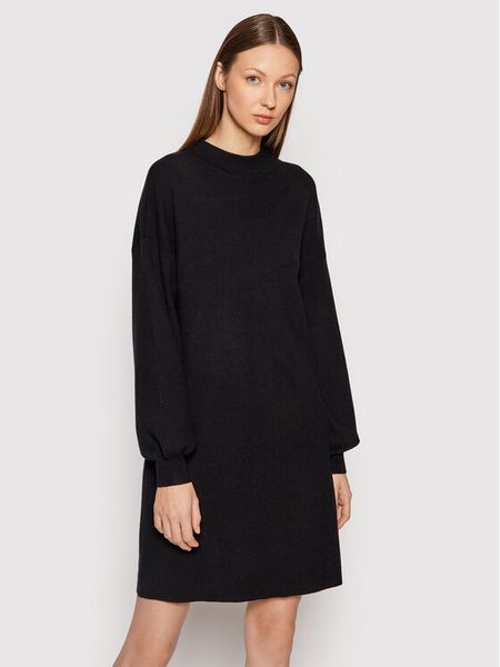Vero Moda Sukienka dzianinowa Nancy 10249116 Czarny Relaxed Fit. Czarne sukienki damskie Vero Moda, xs, bez wzorów, z dzianiny, bez kołnierzyka, bez ramiączek. Za 149.99 zł.