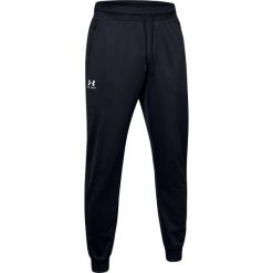 Spodnie sportowe męskie Under Armour Spodnie Męskie Sportstyle Jogger. Czarne spodnie sportowe męskie Under Armour, m, bez wzorów, do piłki nożnej. Za 329.99 zł.