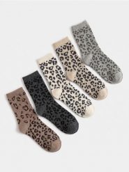 Skarpetki z bawełną w panterkę 5 pack - wielobarwny. Skarpetki damskie Sinsay, bez wzorów, z bawełny. Za 17.99 zł.