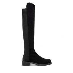 Muszkieterki Stuart Weitzman. Czarne kozaki damskie Stuart Weitzman, bez wzorów, bez obcasa, na płaskiej podeszwie, bez zapięcia. Za 3,629.00 zł.