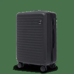 Walizka ŚREDNIA Wings ABS+ COOT 24" Black. Czarne walizki damskie Wings, bez wzorów, z materiału, średnie. Za 195.30 zł.
