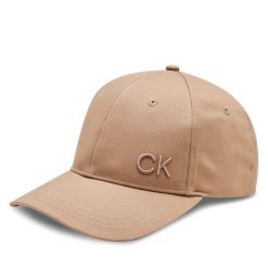 Czapka z daszkiem Calvin Klein. Brązowe czapki damskie Calvin Klein, bez wzorów. Za 119.99 zł.