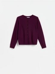 Wełniany kardigan - ciemnofioletowy. Fioletowe kardigany damskie Reserved, l, bez wzorów, z wełny, bez kołnierzyka. Za 179.99 zł.