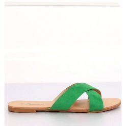 Klapki damskie zielone 930 Green. Zielone klapki damskie ButyModne, bez wzorów, z materiału, bez obcasa, bez zapięcia. W wyprzedaży za 59.00 zł.