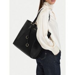 Torebka GINO ROSSI. Czarne shopperki damskie Gino Rossi, bez wzorów, bez dodatków. Za 229.99 zł.