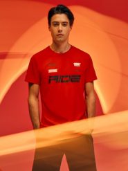 4F T-shirt slim z nadrukiem męski - czerwony S. Czerwone t-shirty męskie 4F, m, bez wzorów, z bawełny, bez kołnierzyka, bez ramiączek. Za 79.99 zł.