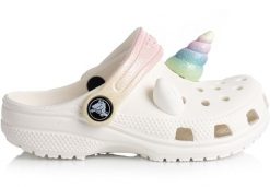Klapki Crocs I AM Rainbow Unicorn. Klapki damskie Crocs, bez wzorów, sportowe, bez obcasa, bez zapięcia. Za 189.00 zł.