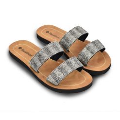 Klapki plażowe Kobieta Brasileras Palec Czarny gumową podeszwą. Czarne klapki damskie BRASILERAS, bez wzorów, z gumy, sportowe, bez obcasa, bez zapięcia. Za 131.80 zł.