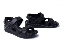 ARTIKER RELAKS 52C0288 czarny, sandały damskie. Czarne sandały damskie Artiker Relaks, bez wzorów, ze skóry, bez obcasa, bez zapięcia. Za 146.93 zł.