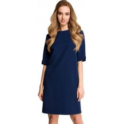 Klasyczna minimalistyczna sukienka. Sukienki damskie Style, do pracy, l, bez wzorów, z elastanu, biznesowe, bez kołnierzyka, bez ramiączek. W wyprzedaży za 178.00 zł.