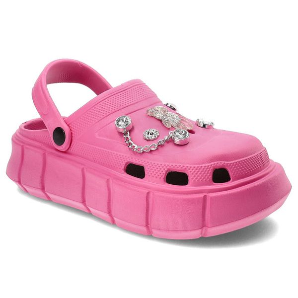 Różowe Klapki Armodo Modne Buty Na Lato. Czerwone klapki damskie Armodo, na lato, bez wzorów, glamour, bez obcasa, na platformie, bez zapięcia. Za 85.00 zł.