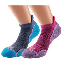 Jednowarstwowe Skarpetki Damskie Run Socklet - 2 Pary. Czerwone skarpetki damskie 1000 MILE, bez wzorów, z elastanu. Za 125.00 zł.