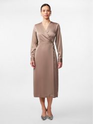 YAS Sukienka codzienna Pella 26030740 Beżowy Regular Fit. Brązowe sukienki damskie YAS, na co dzień, l, bez wzorów, z syntetyku, bez kołnierzyka, bez ramiączek, proste. Za 219.99 zł.