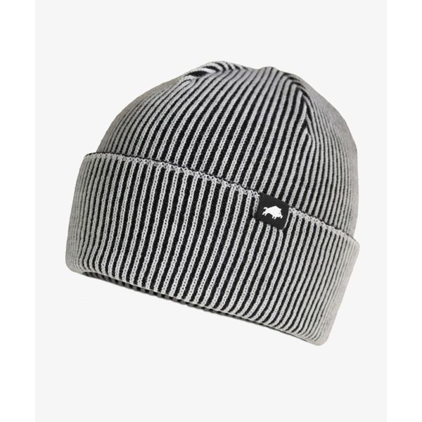 Czapka zimowa DZIK® biało-czarna. Białe czapki damskie DZIK, na zimę, bez wzorów, ze skóry. Za 139.99 zł.