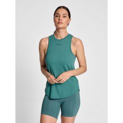 Damski tank top Hummel MT Vanja. Niebieskie topy damskie Hummel, bez wzorów, sportowe, bez kołnierzyka, bez ramiączek. Za 161.00 zł.