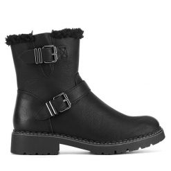 Botki Clara Barson. Czarne botki damskie Clara Barson, bez wzorów, bez obcasa, na płaskiej podeszwie, bez zapięcia. Za 169.99 zł.