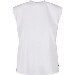 Wyściełane ramiona tank top dla kobiet Urban Classics GT. Białe topy damskie Urban Classics, bez wzorów, bez kołnierzyka, bez ramiączek. Za 160.50 zł.