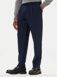 Calvin Klein Chinosy LV04LE613G Granatowy Slim Fit. Niebieskie eleganckie spodnie męskie Calvin Klein, bez wzorów, z wiskozy. Za 559.99 zł.