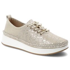 Półbuty damskie Filippo, cholewka ze skóry naturalnej z delikatnym metalicznym połyskiem wiązany fason z zabudowanym przodem, złote, DP7535/26. Żółte półbuty damskie Filippo, bez wzorów, ze skóry, bez obcasa, na płaskiej podeszwie, bez zapięcia. Za 179.00 zł.