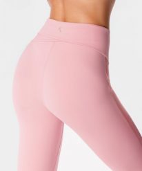Legginsy sportowe dla kobiet z kopertowym tyłem Carpatree Balletcore. Czerwone legginsy damskie Carpatree, bez wzorów, z materiału. Za 175.99 zł.
